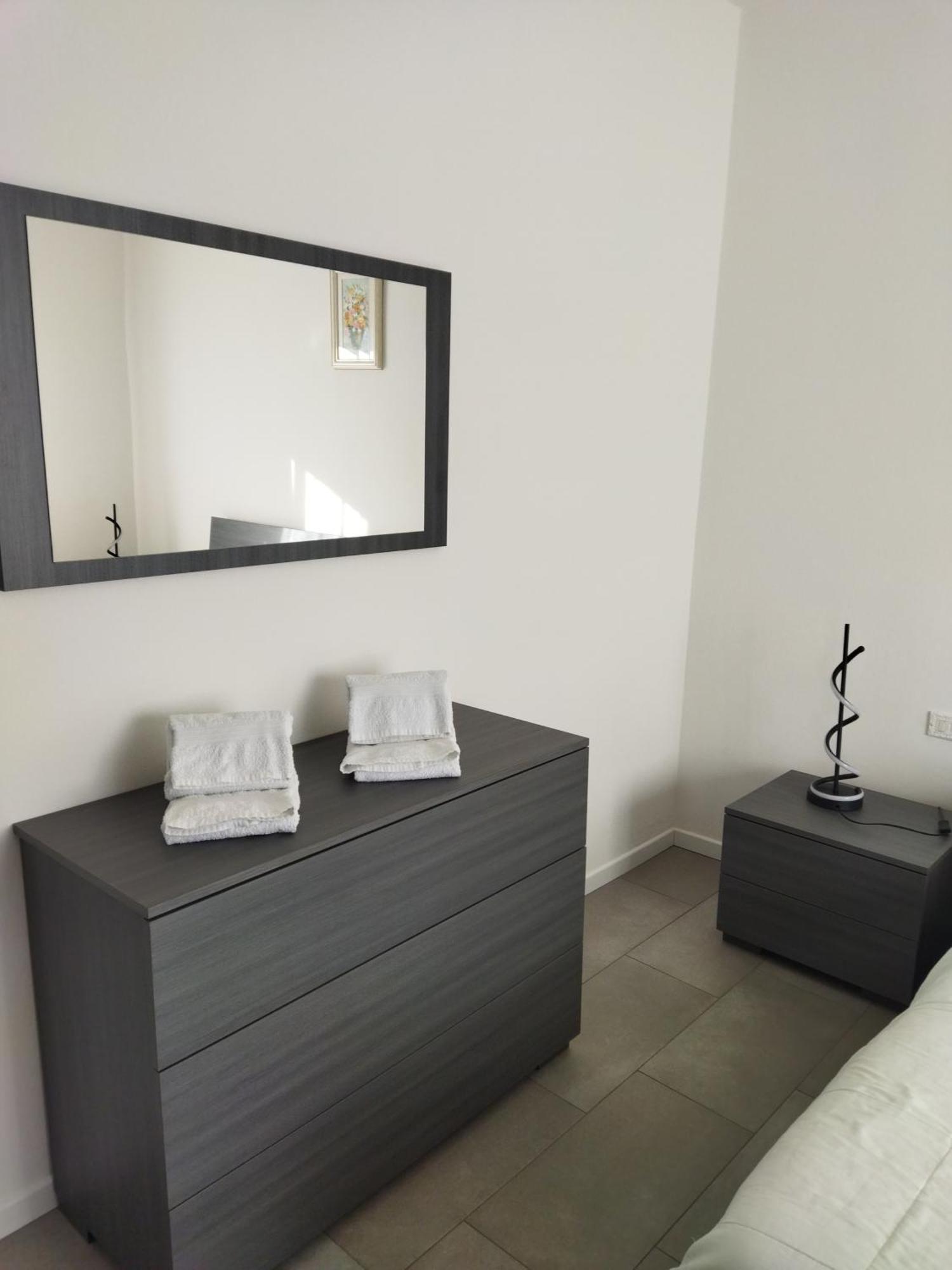 Rose Garden House Wi-Fi Apartment Riva del Garda Bagian luar foto
