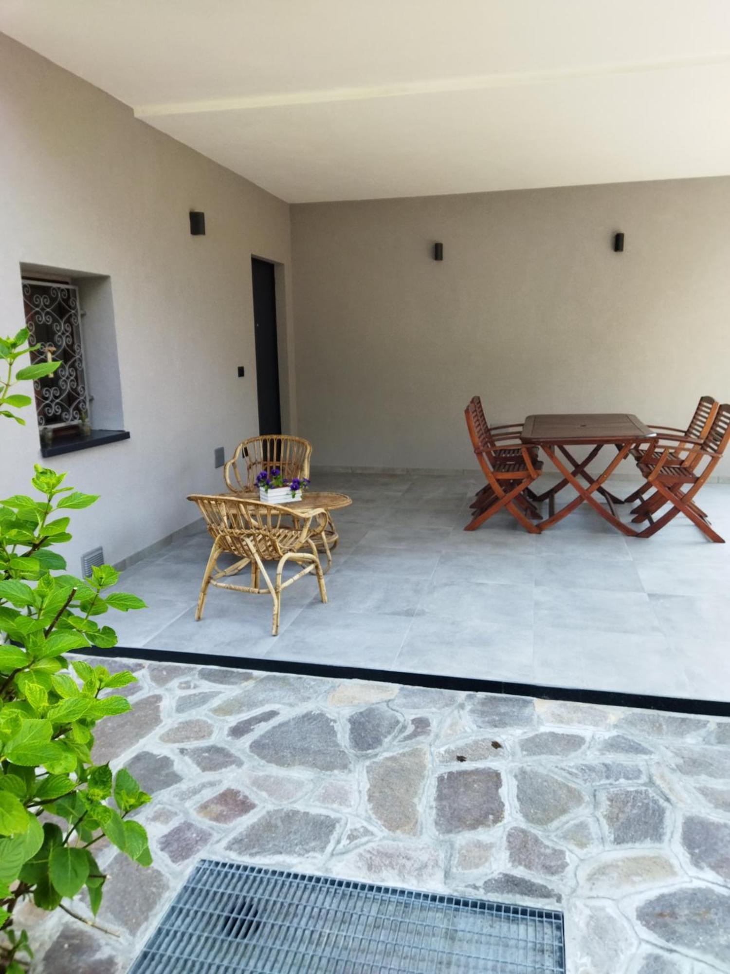 Rose Garden House Wi-Fi Apartment Riva del Garda Bagian luar foto