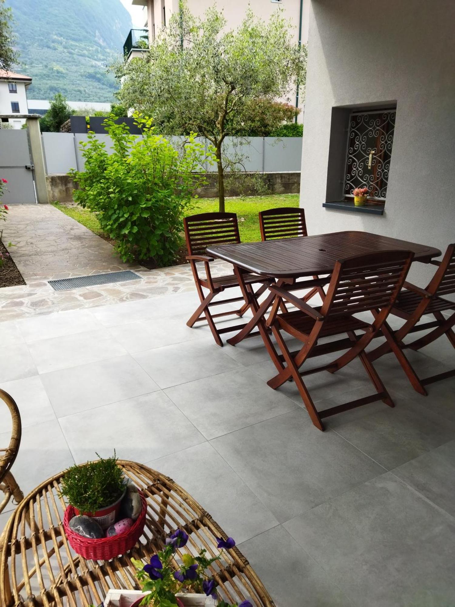 Rose Garden House Wi-Fi Apartment Riva del Garda Bagian luar foto